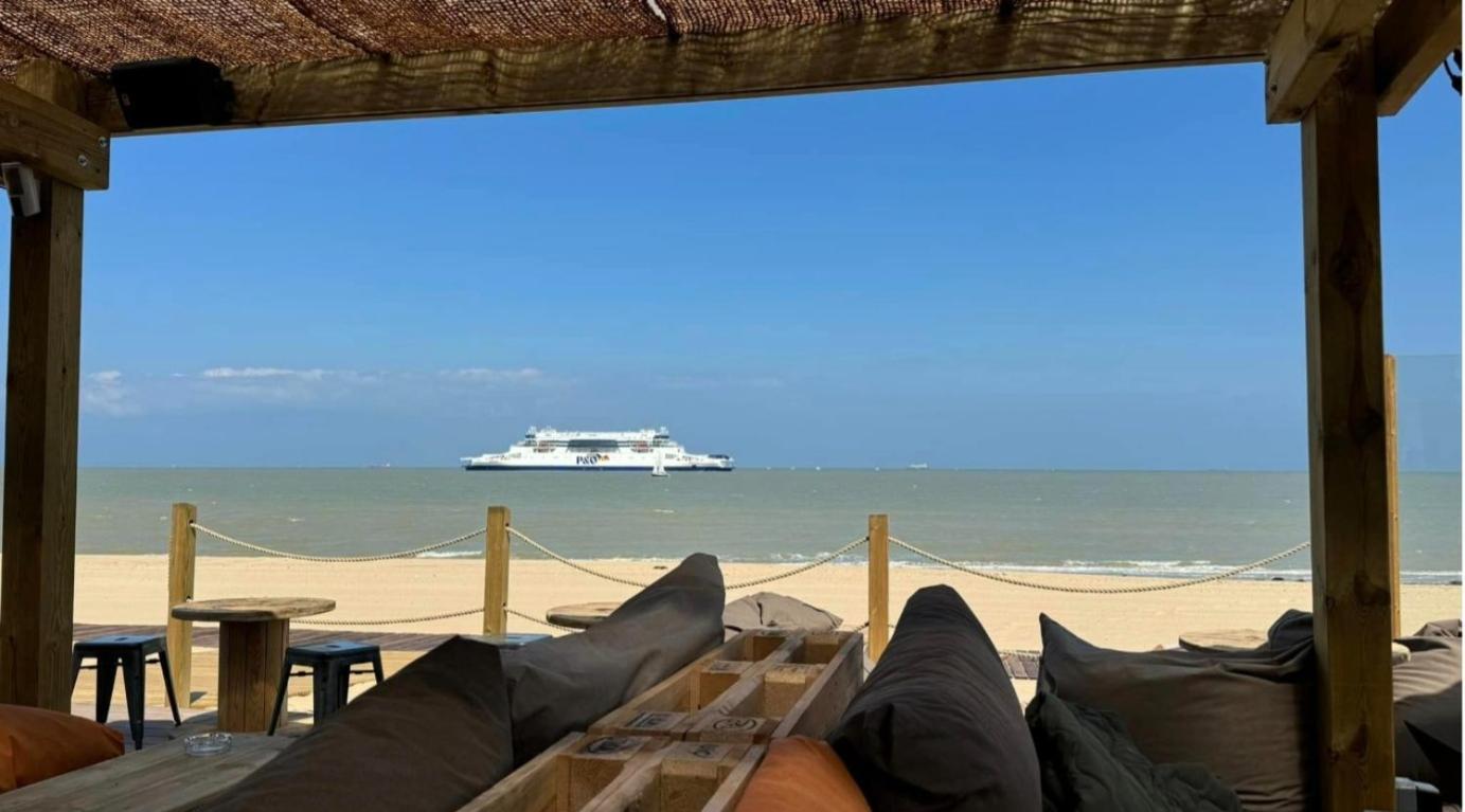 Le Clapotis Des Flots Appartement Calais Buitenkant foto